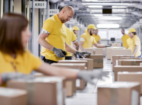 people conveyer belt packages