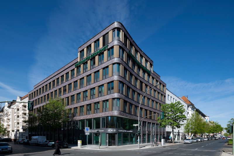building AOK Berlin blue sky