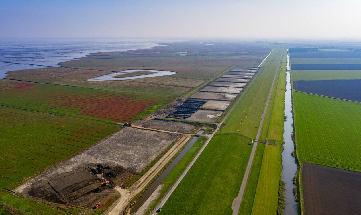 luchtfoto van de Brede Groene Dijke Hunze en Aa's